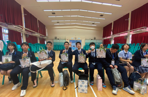 兩地姊妹學校交流互訪項目
